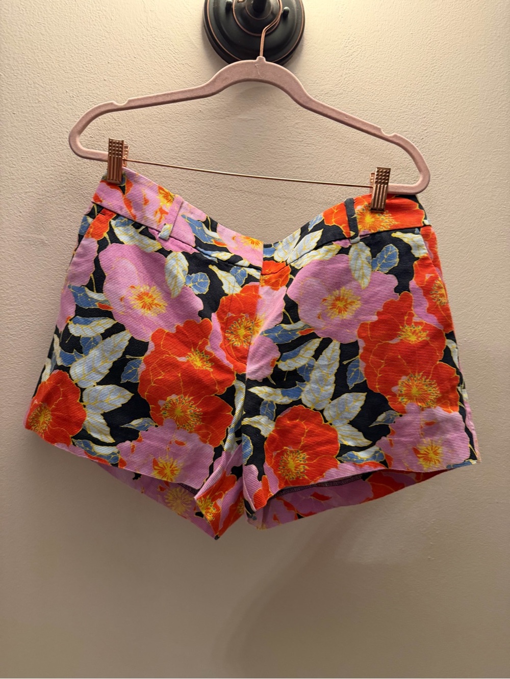 NWT LOFT The Riviera Short 4" Inseam Bold Floral Pink Orange Size 8 - Picture 1 of 5
